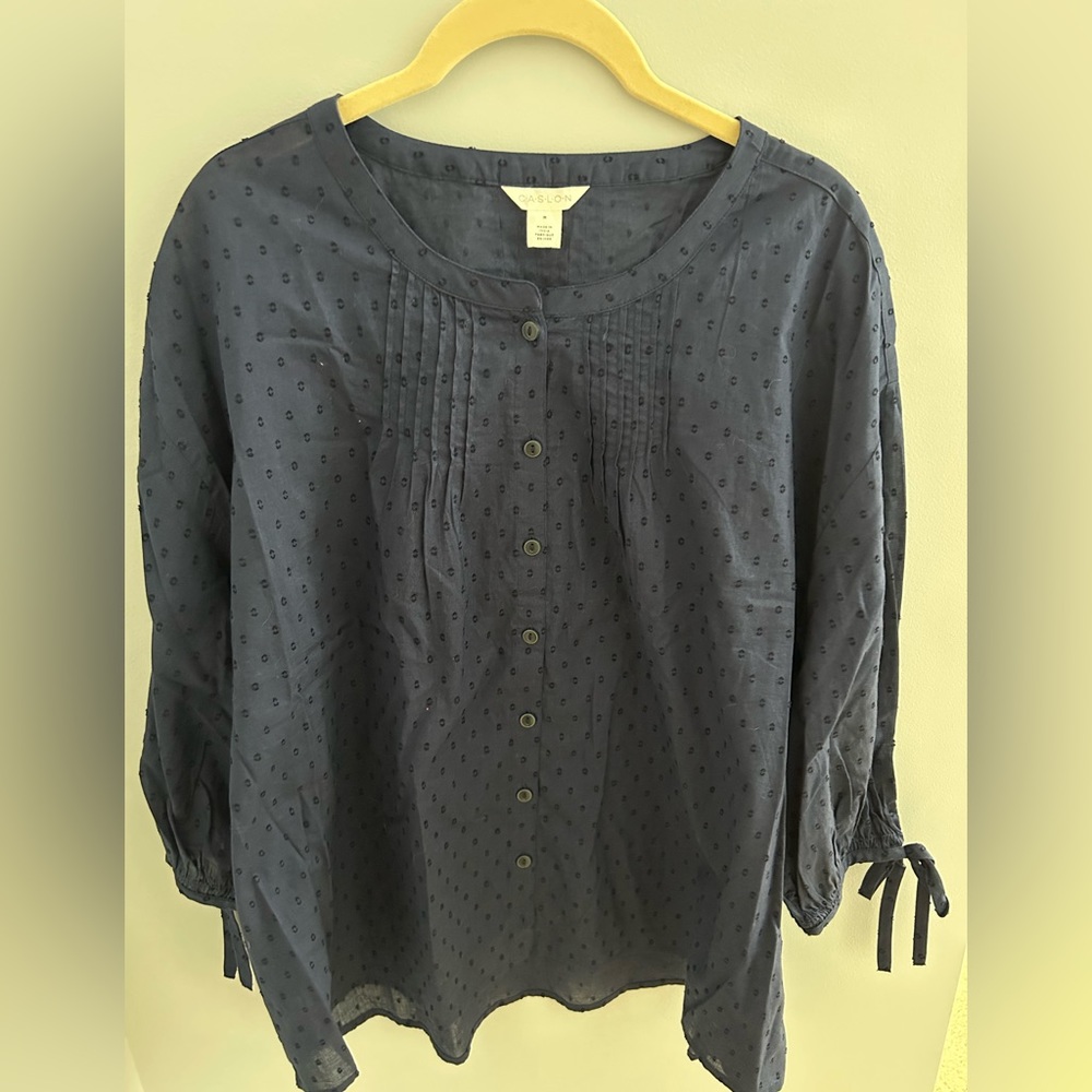 NWOT Caslon blue cotton blouse size medium